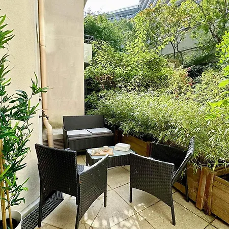 With Terrace In Porte De Versailles * Parijs